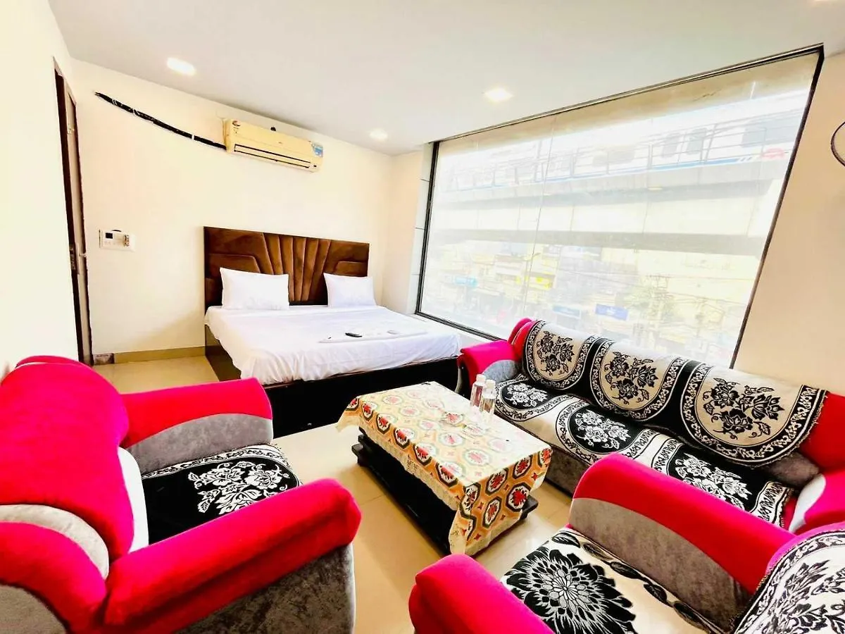 Oyo 80984E Kc Hotel New Delhi India
